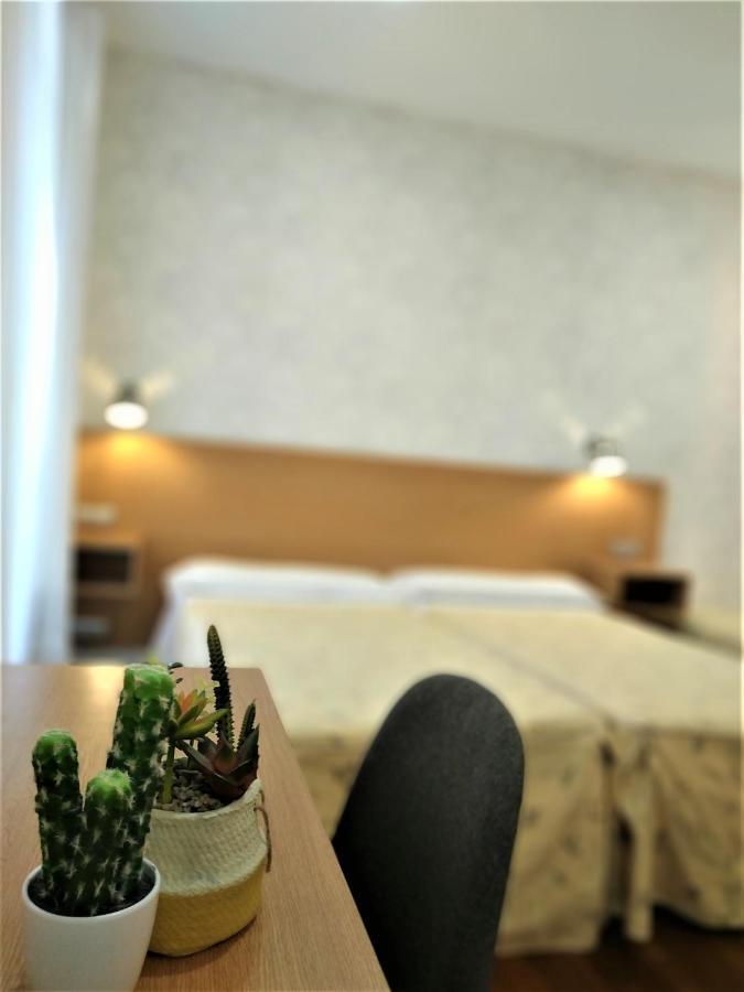 Roquefer Bilbao Central Rooms Esterno foto