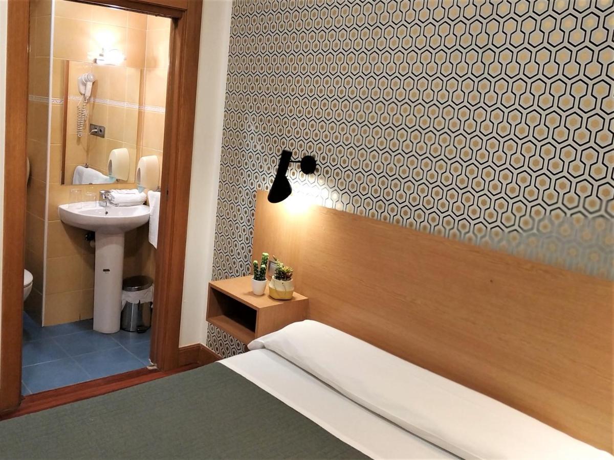Roquefer Bilbao Central Rooms Esterno foto
