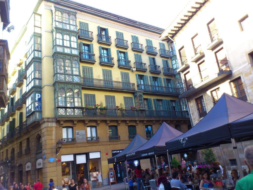 Roquefer Bilbao Central Rooms Esterno foto